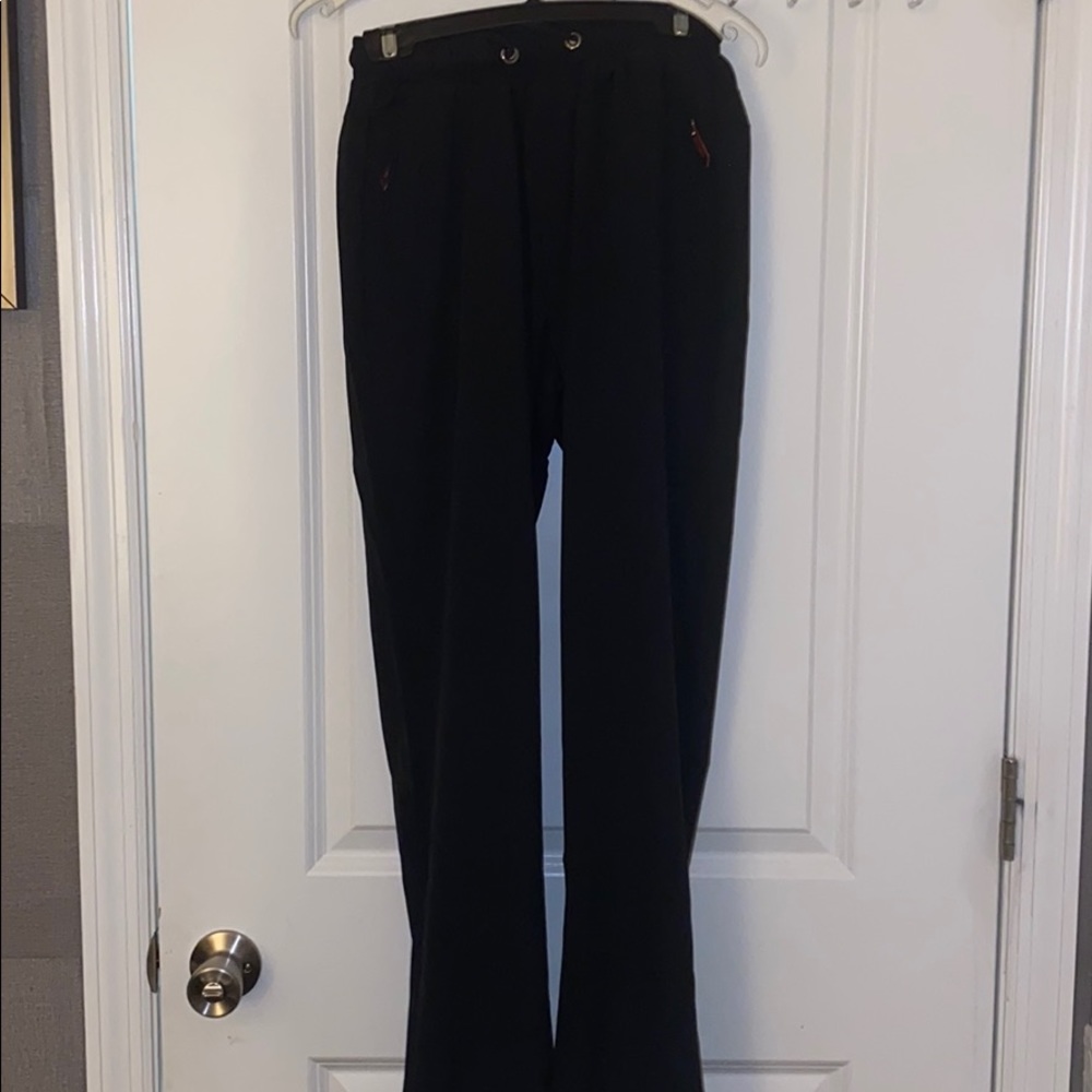 Athletic pants